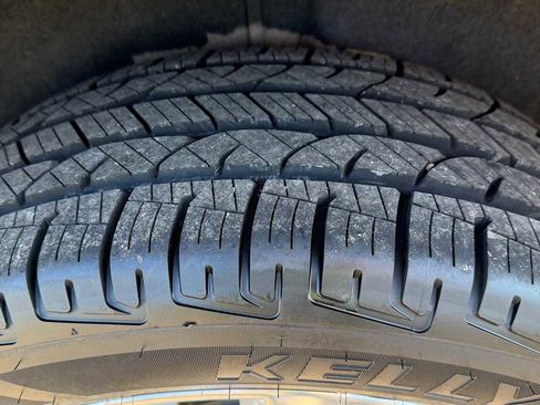 Used 2021 Chevrolet Traverse High Country w/ LPO, Floor Liner Package image 32