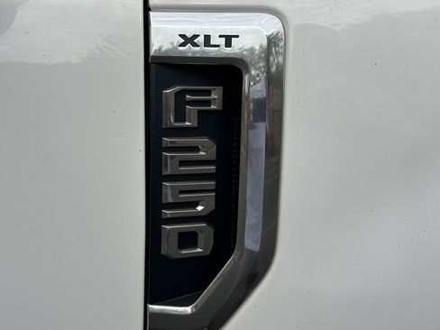 Used 2019 Ford F250 XLT w/ XLT Value Package AWD/4WD image 48