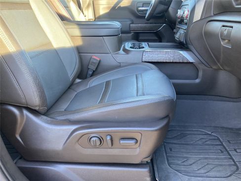 Used 2021 GMC Sierra 2500 Denali w/ Denali Ultimate Package image 25