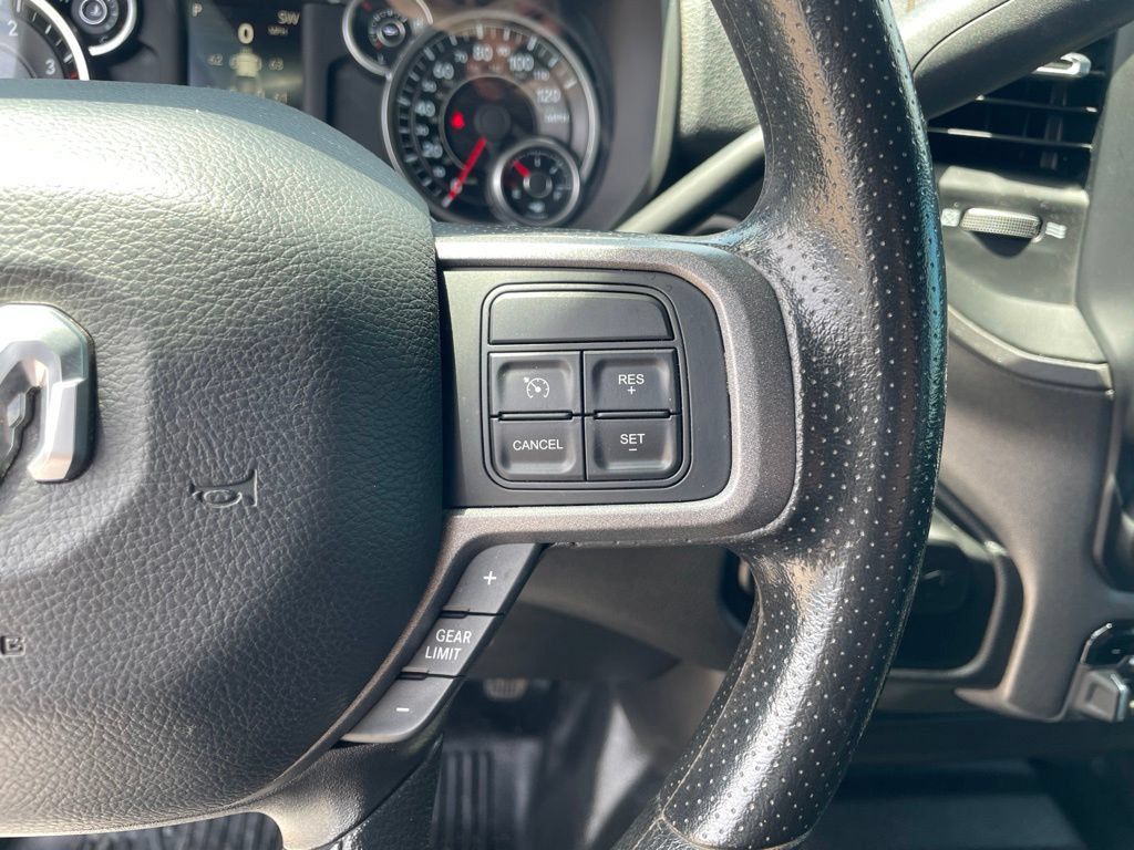 Used 2022 RAM 2500 Tradesman w/ Chrome Appearance Group AWD/4WD image 19