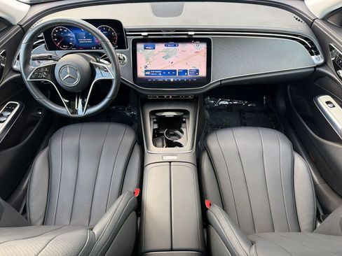 Used 2025 Mercedes-Benz E 350 Sedan image 15