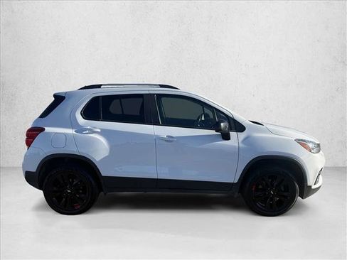 Used 2020 Chevrolet Trax LT w/ Redline Edition image 4