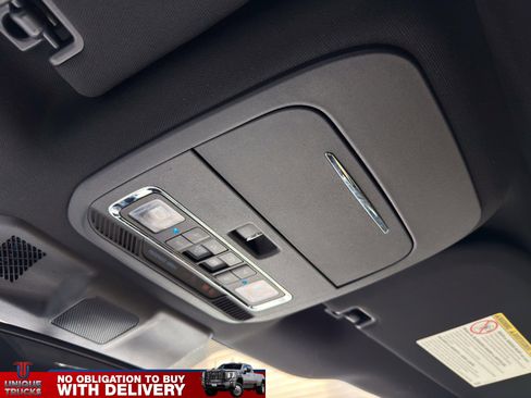 Used 2023 Ford F250 Lariat w/ FX4 Off-Road Package AWD/4WD image 37