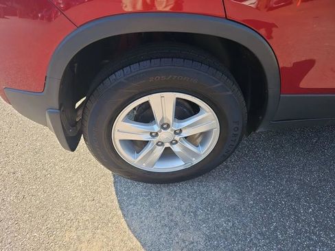 Used 2018 Chevrolet Trax LT w/ Driver Confidence Package image 20