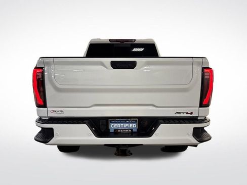 Used 2024 GMC Sierra 2500 AT4 w/ Technology Package image 4