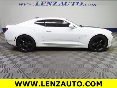 Used 2018 Chevrolet Camaro LT RWD image 2