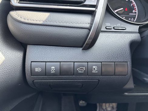 Used 2024 Toyota Camry SE image 21