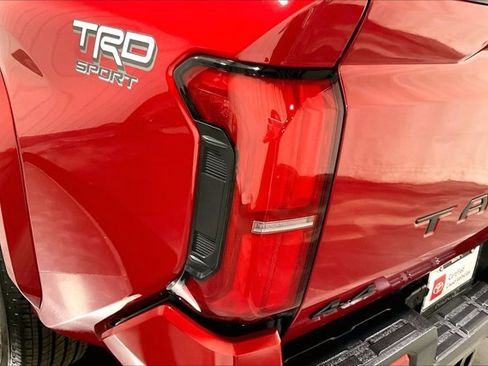 Certified 2025 Toyota Tacoma TRD Sport image 29