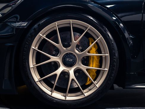Used 2018 Porsche 911 GT2 RS RWD image 34