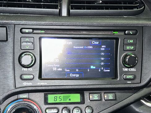 Used 2014 Toyota Prius C Three image 18