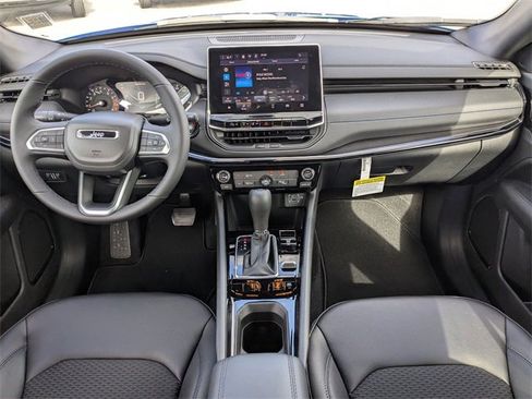 New 2026 Jeep Compass Latitude image 15