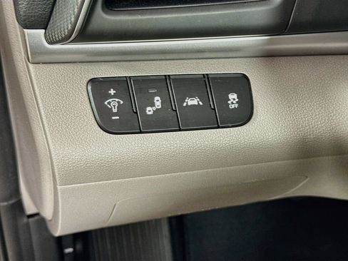 Used 2020 Hyundai Elantra SEL FWD image 11