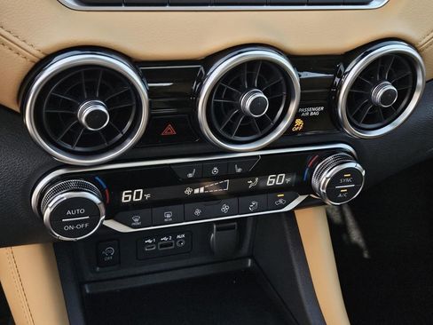 New 2025 Nissan Sentra SV w/ SV Premium Package image 19