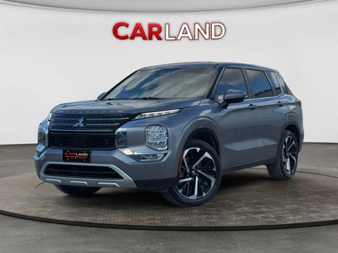 Used 2022 Mitsubishi Outlander SE FWD image 1