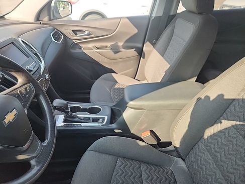 Used 2022 Chevrolet Equinox LT FWD image 10
