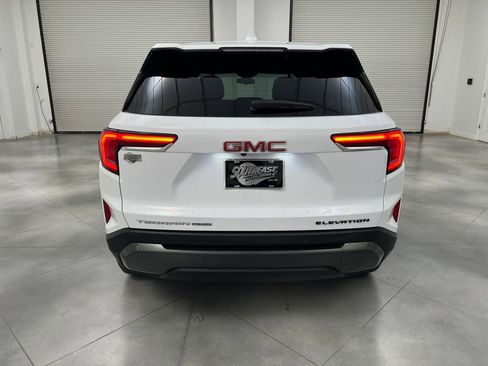 Used 2025 GMC Terrain Elevation AWD/4WD image 6