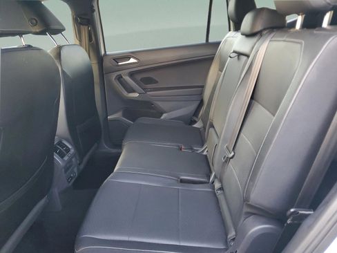 Used 2019 Volkswagen Tiguan S FWD image 7