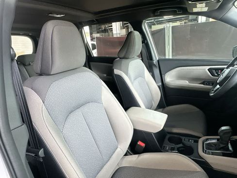 Used 2025 Subaru Forester Premium AWD/4WD image 27
