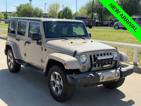 Used 2016 Jeep Wrangler Unlimited Sahara w/ Max Tow Package image 1