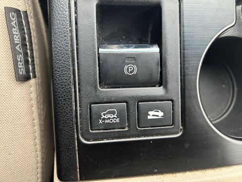 Used 2017 Subaru Outback 2.5i Premium image 23