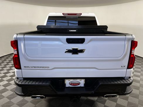 Used 2025 Chevrolet Silverado 1500 LT Trail Boss w/ Convenience Package II image 6
