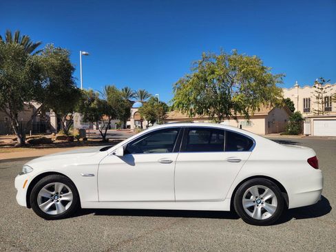 Used 2013 BMW 528i Sedan RWD image 12