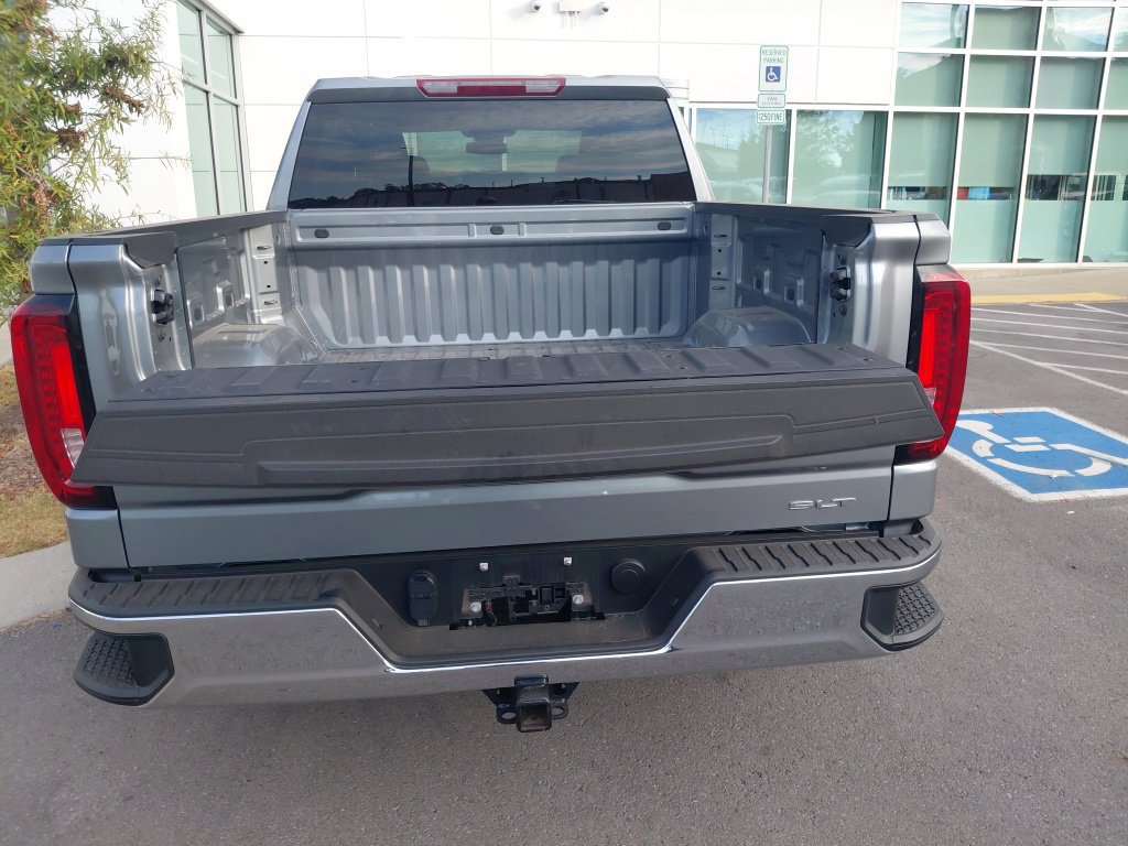 Used 2026 GMC Sierra 1500 SLT RWD image 16