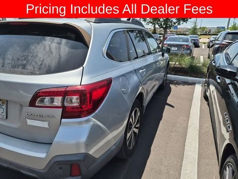 Used 2019 Subaru Outback 2.5i Limited AWD/4WD image 3
