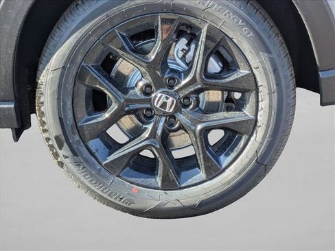 Used 2025 Honda HR-V Sport image 9