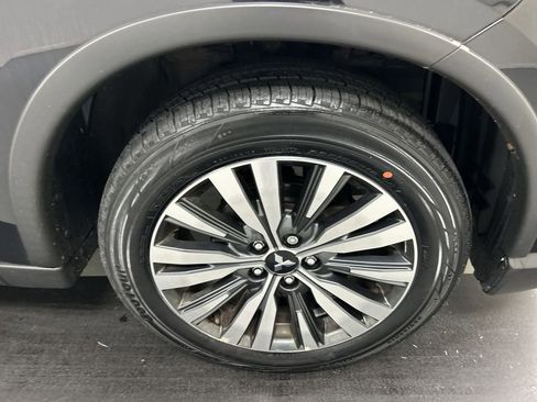 Used 2020 Mitsubishi Outlander ES AWD/4WD image 8