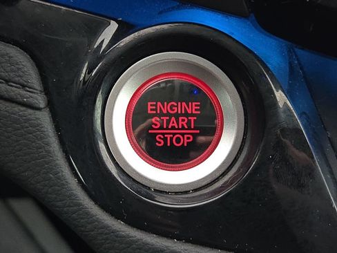 Used 2025 Honda Odyssey Elite image 9