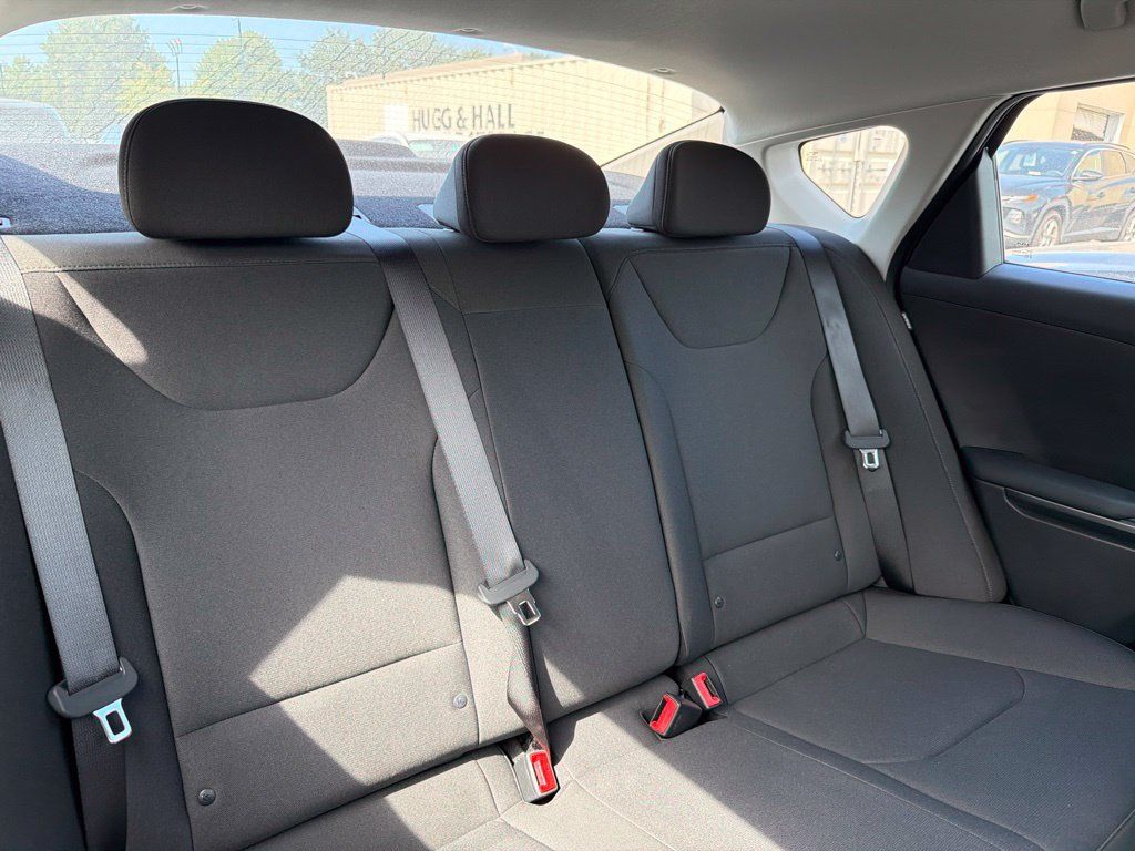Used 2026 Kia K4 FWD image 26