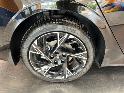 New 2026 Kia K5 GT-Line FWD image 9