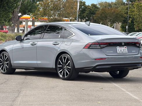 Used 2024 Honda Accord Touring image 6