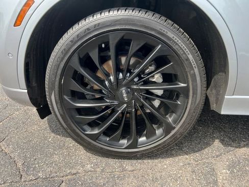 Certified 2023 Lincoln Aviator Reserve w/ Equipment Group 201A AWD/4WD image 32