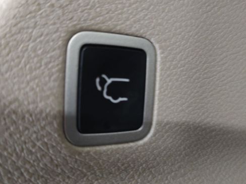 Used 2019 Chrysler Pacifica Limited image 27