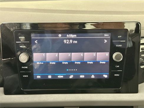 Used 2025 Volkswagen Jetta SE w/ Black Wheel Package image 12