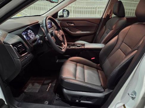 Used 2023 Nissan Rogue SL image 15