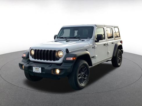 Used 2025 Jeep Wrangler Sport S image 7