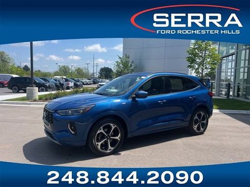 Used 2023 Ford Escape ST-Line Elite w/ Premium Technology Package AWD/4WD image 1