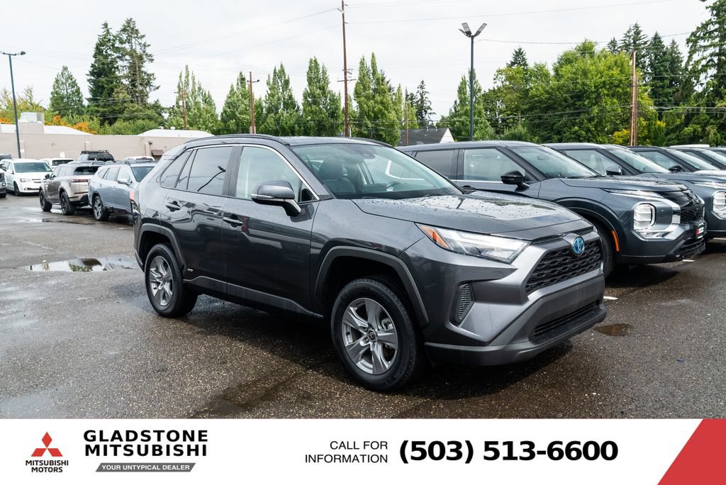 Used 2022 Toyota RAV4 XLE w/ Convenience Package AWD/4WD image 27