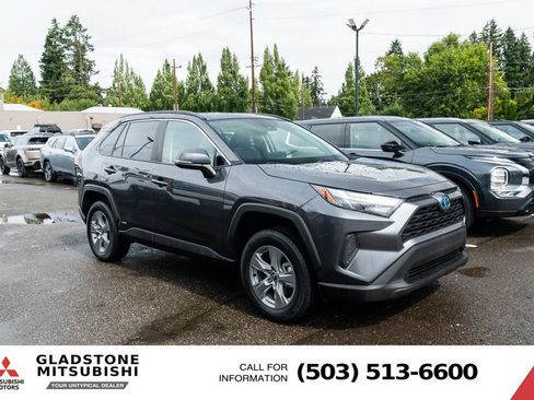 Used 2022 Toyota RAV4 XLE w/ Convenience Package AWD/4WD image 27