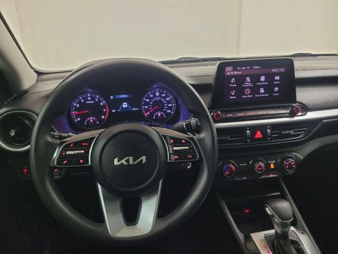 Used 2022 Kia Forte LXS FWD image 22