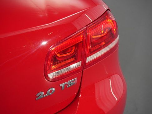 Used 2013 Volkswagen Eos Komfort FWD image 23