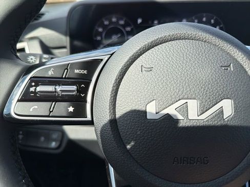 New 2026 Kia Seltos EX image 17
