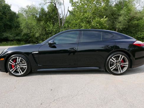 Used 2012 Porsche Panamera Turbo S image 2