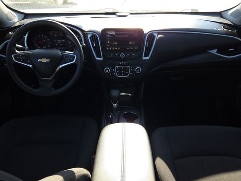 Used 2024 Chevrolet Malibu LT FWD image 12