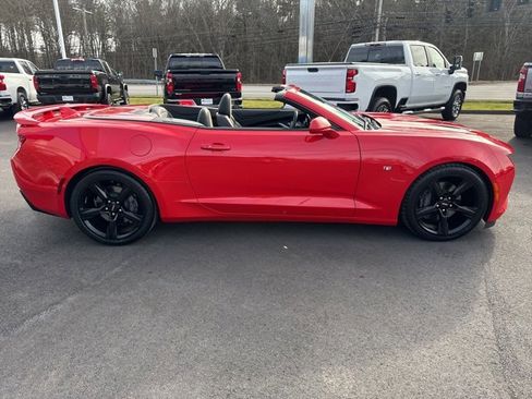 Used 2017 Chevrolet Camaro SS image 6