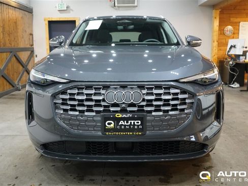 Used 2025 Audi Q5 Premium Plus AWD/4WD image 2