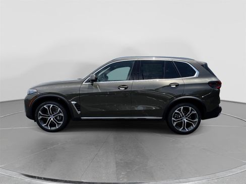 New 2026 BMW X5 xDrive40i w/ Climate Comfort Package AWD/4WD image 8